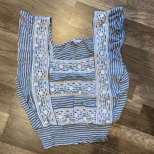 American Eagle crop top